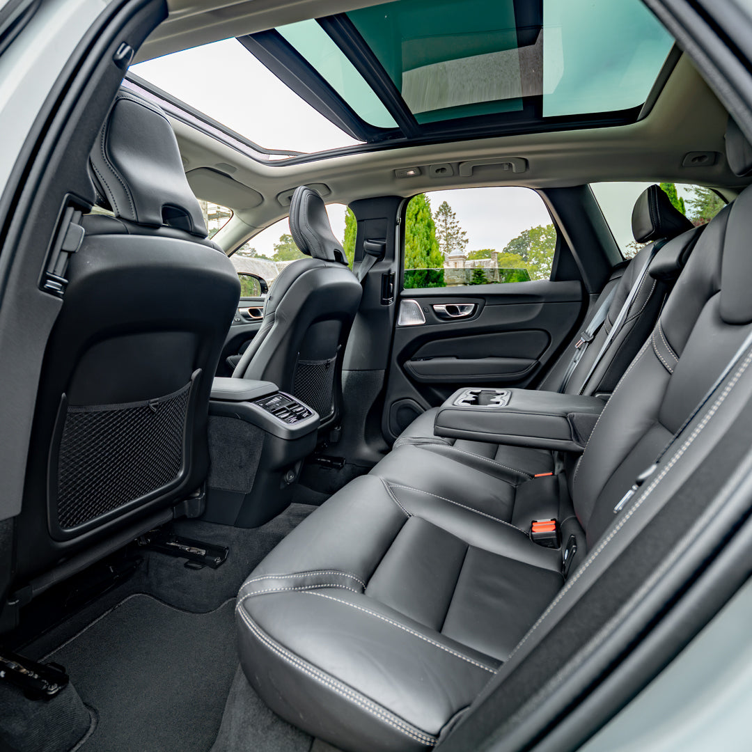 Automatic Volvo XC60 Ultra Dark Edition