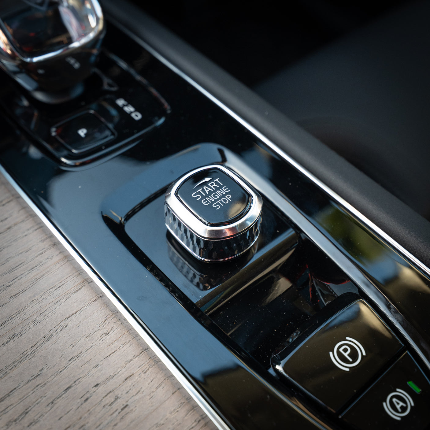 Brand New 2025 Automatic Volvo XC-90 AWD