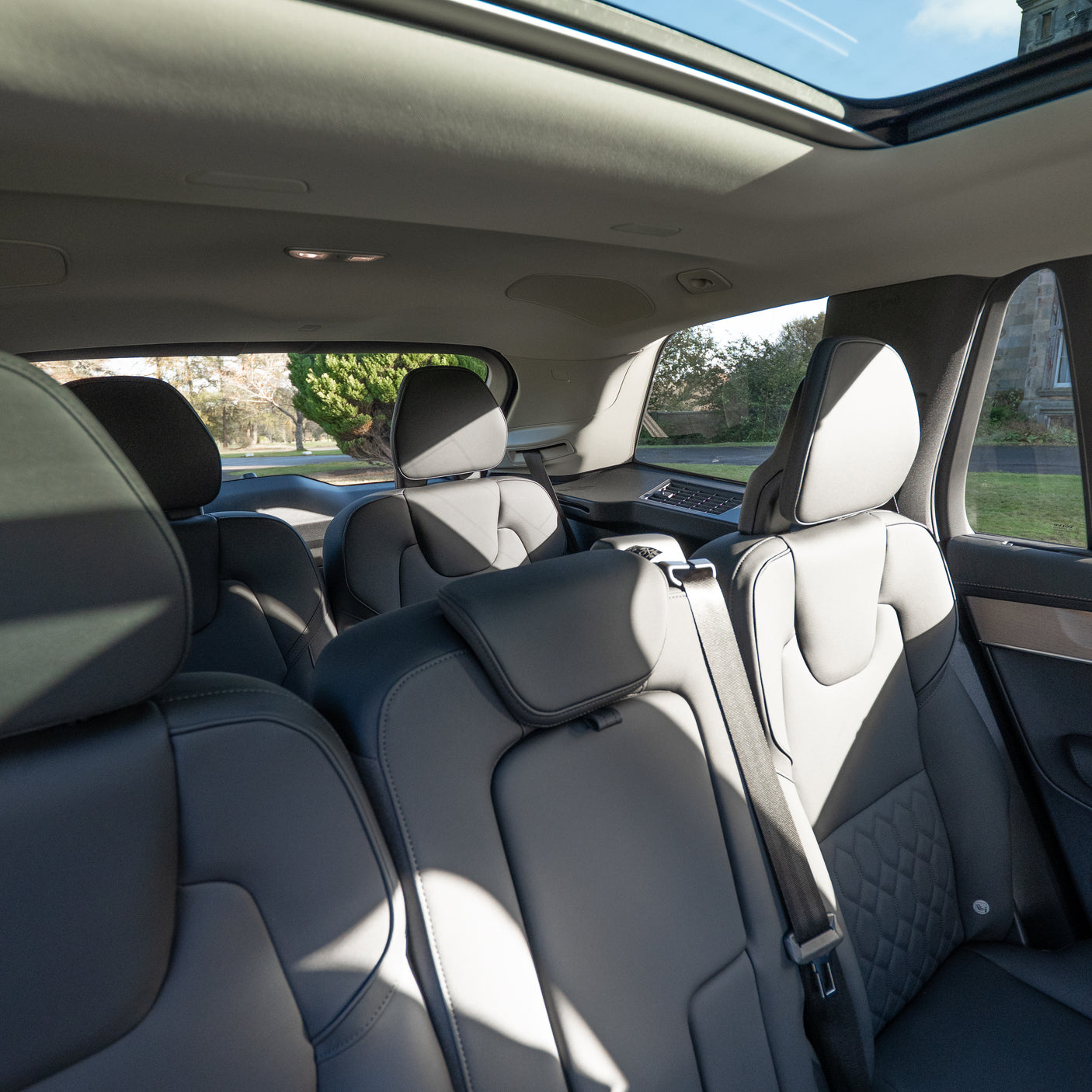 Brand New 2025 Automatic Volvo XC-90 AWD