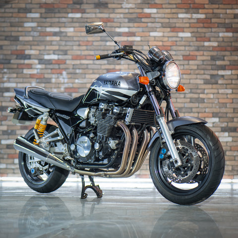 Immaculate 2002 YAMAHA XJR 1300