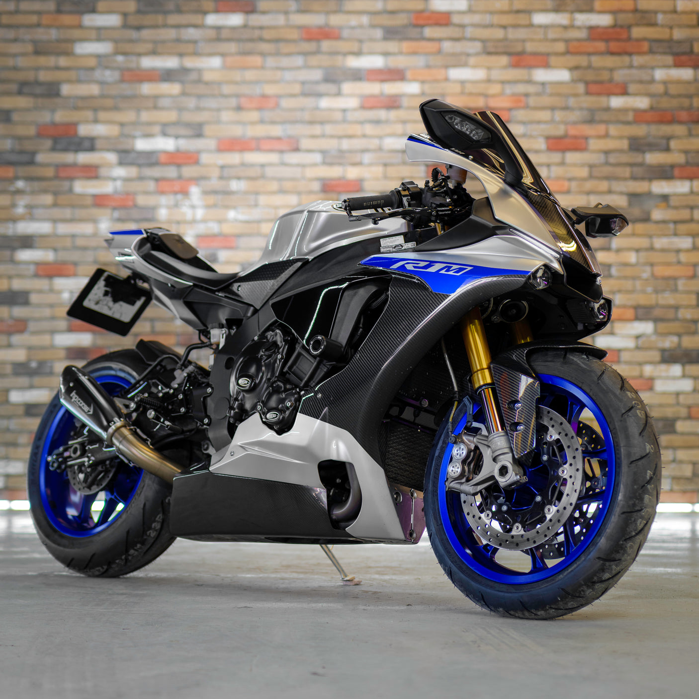 Insane 197BHP Yamaha R1M + £1000