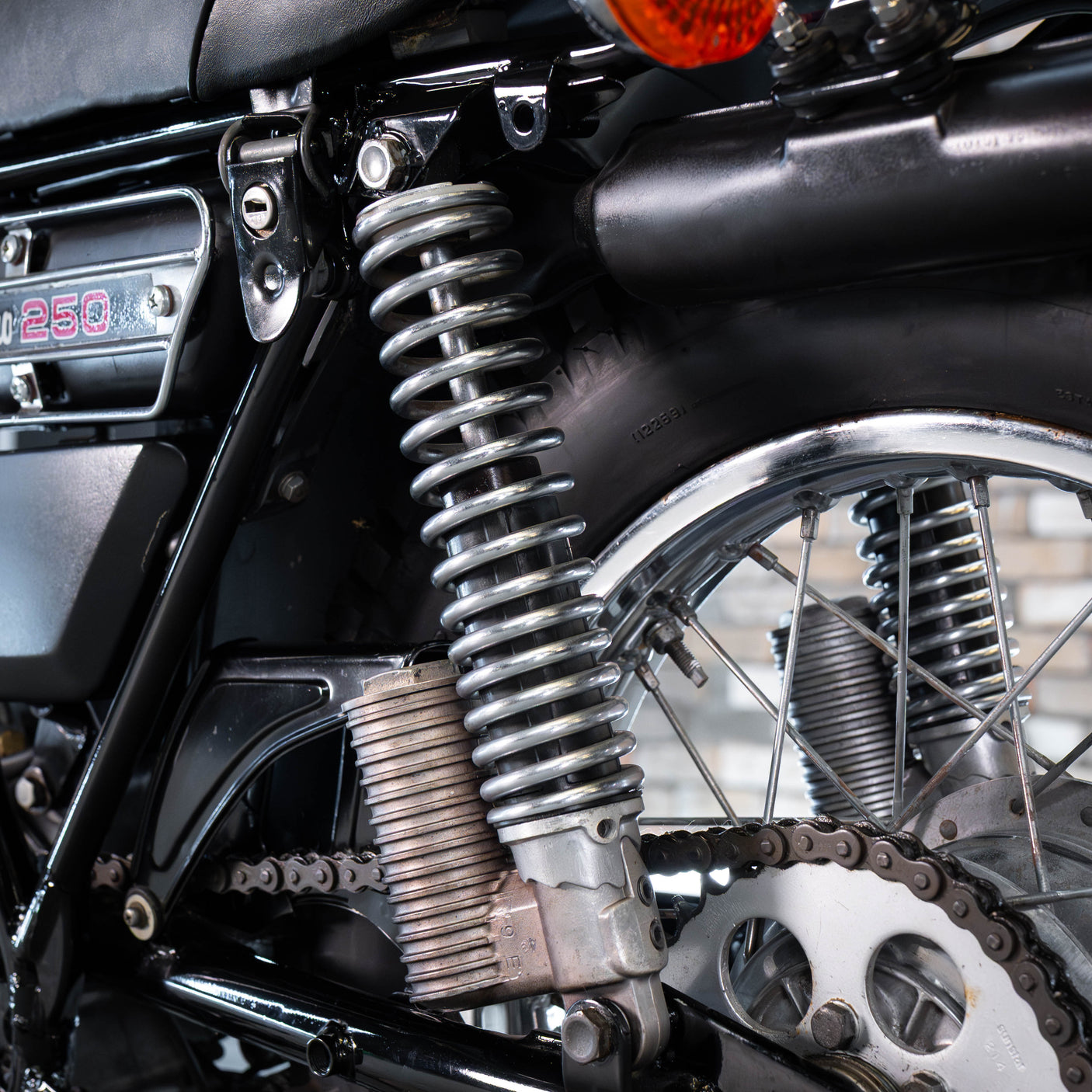 Restored 1974 Yamaha DT250 + £500 cash