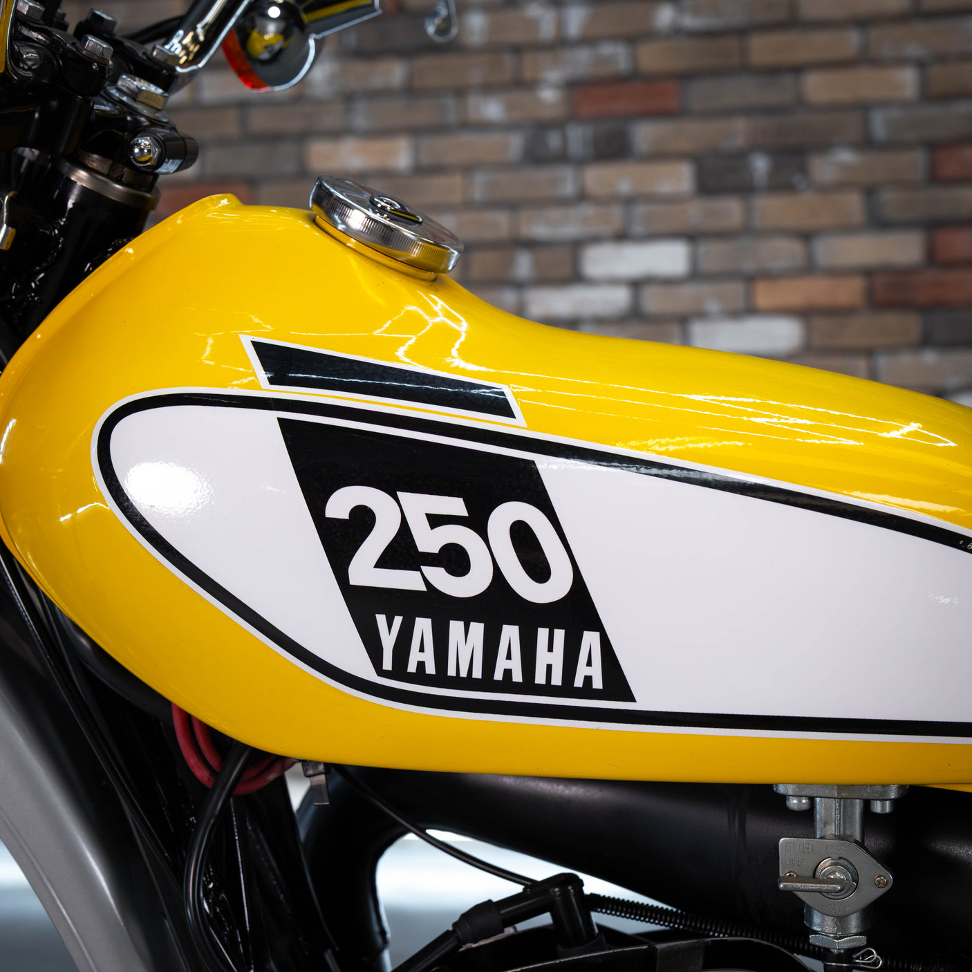 Restored 1974 Yamaha DT250 + £500 cash