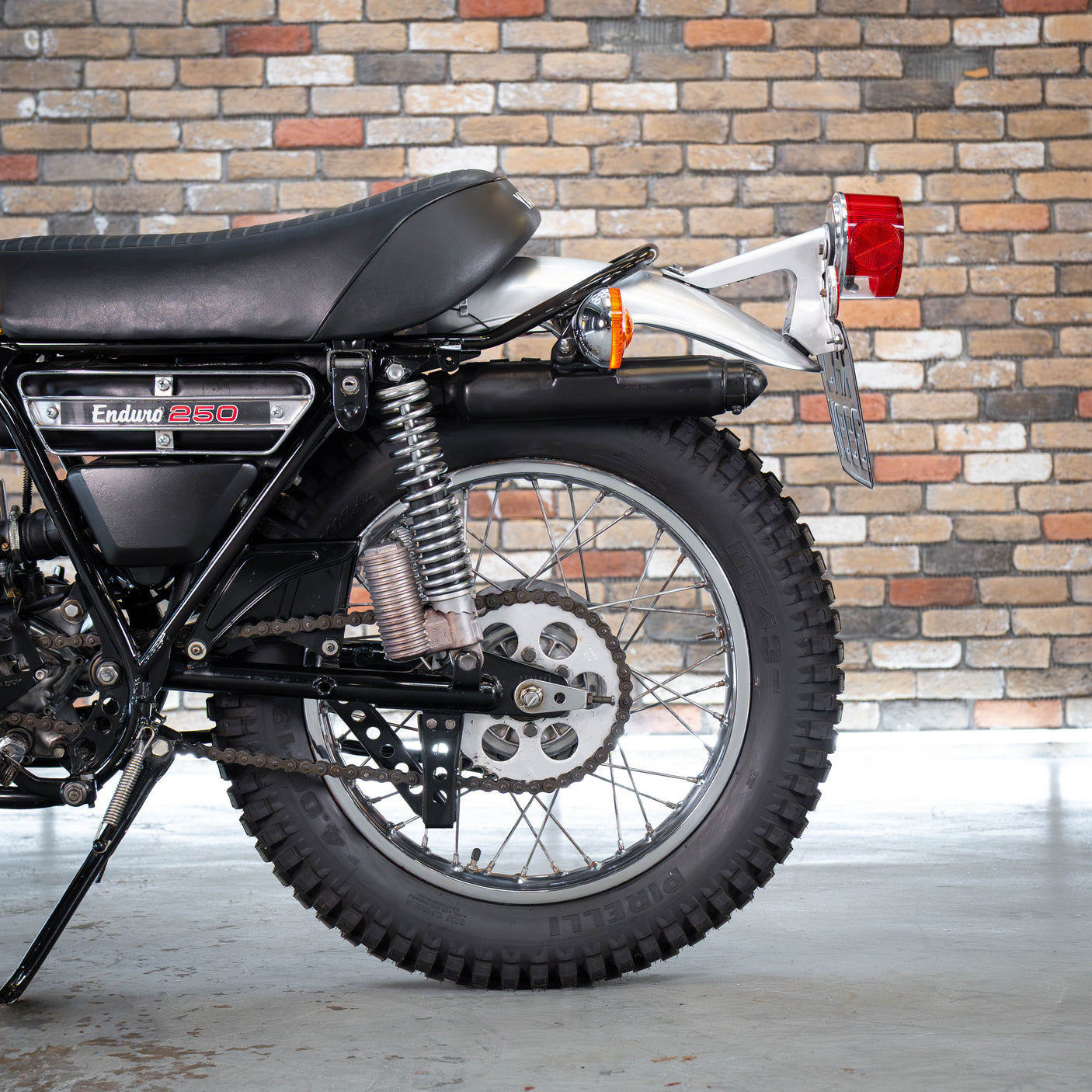 Restored 1974 Yamaha DT250 + £500 cash