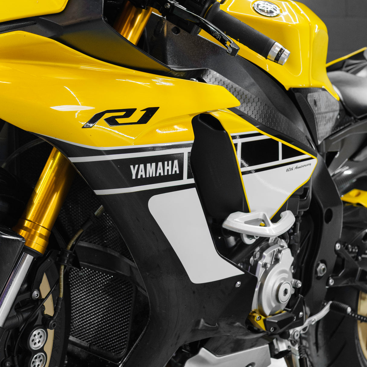 60th Anniversary Kenny Roberts Yamaha R1 + £1000