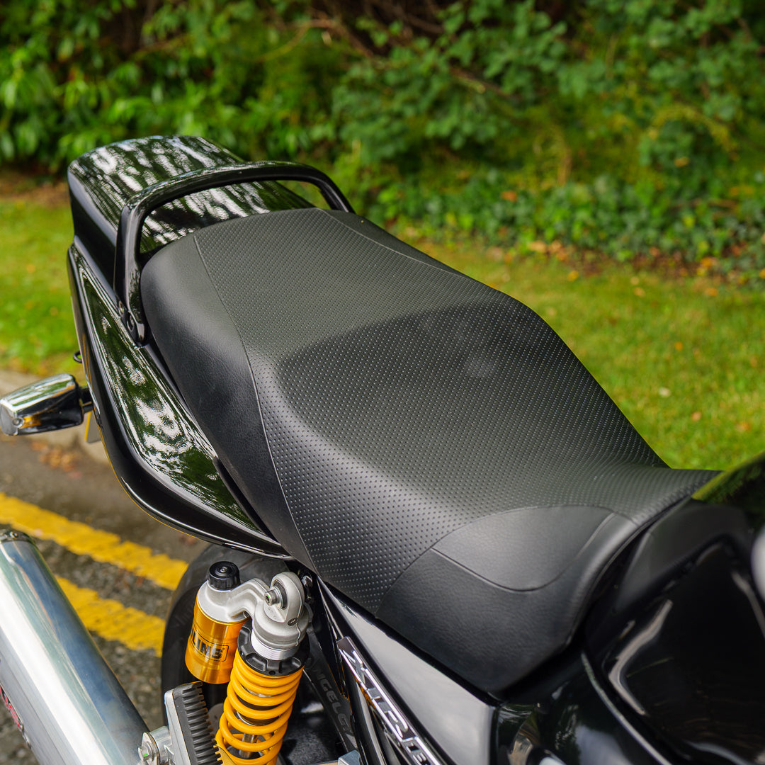 LOW MILEAGE 2010 Yamaha XJR 1300