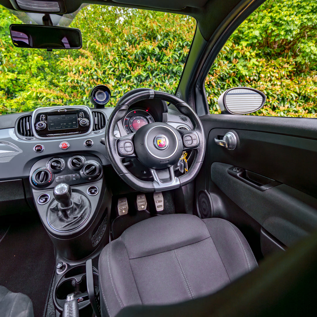 Abarth 595 T-Jet - POCKET ROCKET