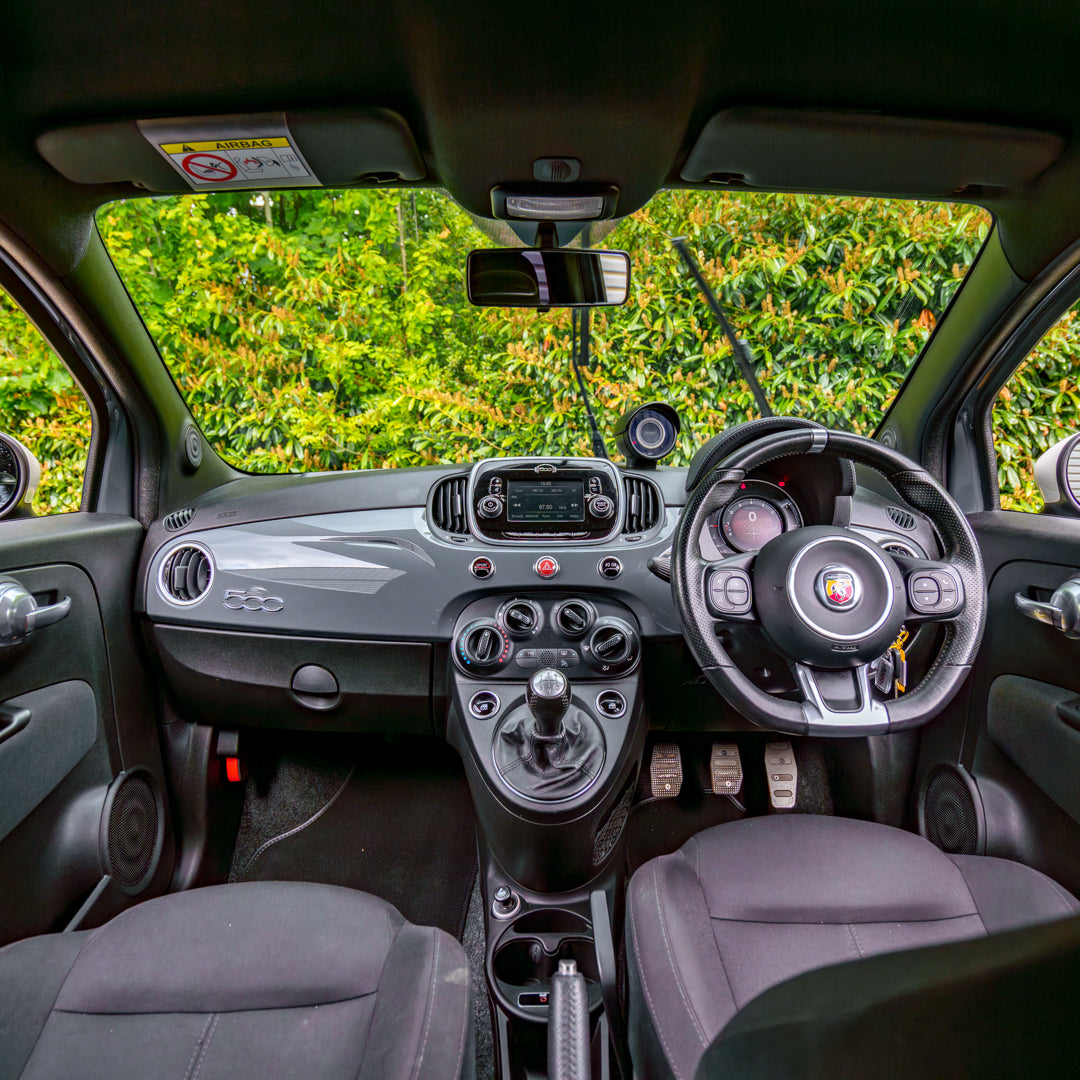 Abarth 595 T-Jet - POCKET ROCKET
