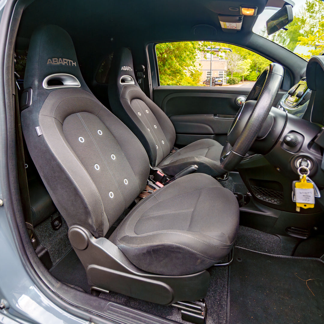 Abarth 595 T-Jet - POCKET ROCKET