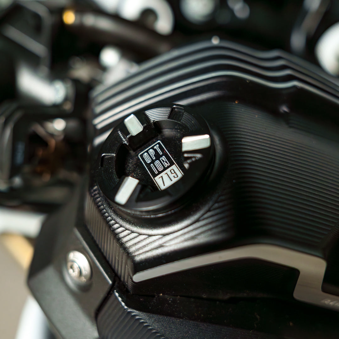 Custom BMW RnineT WITH UNIT GARAGE EXHAUST