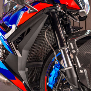 INSANE 2025 BMW M 1000R