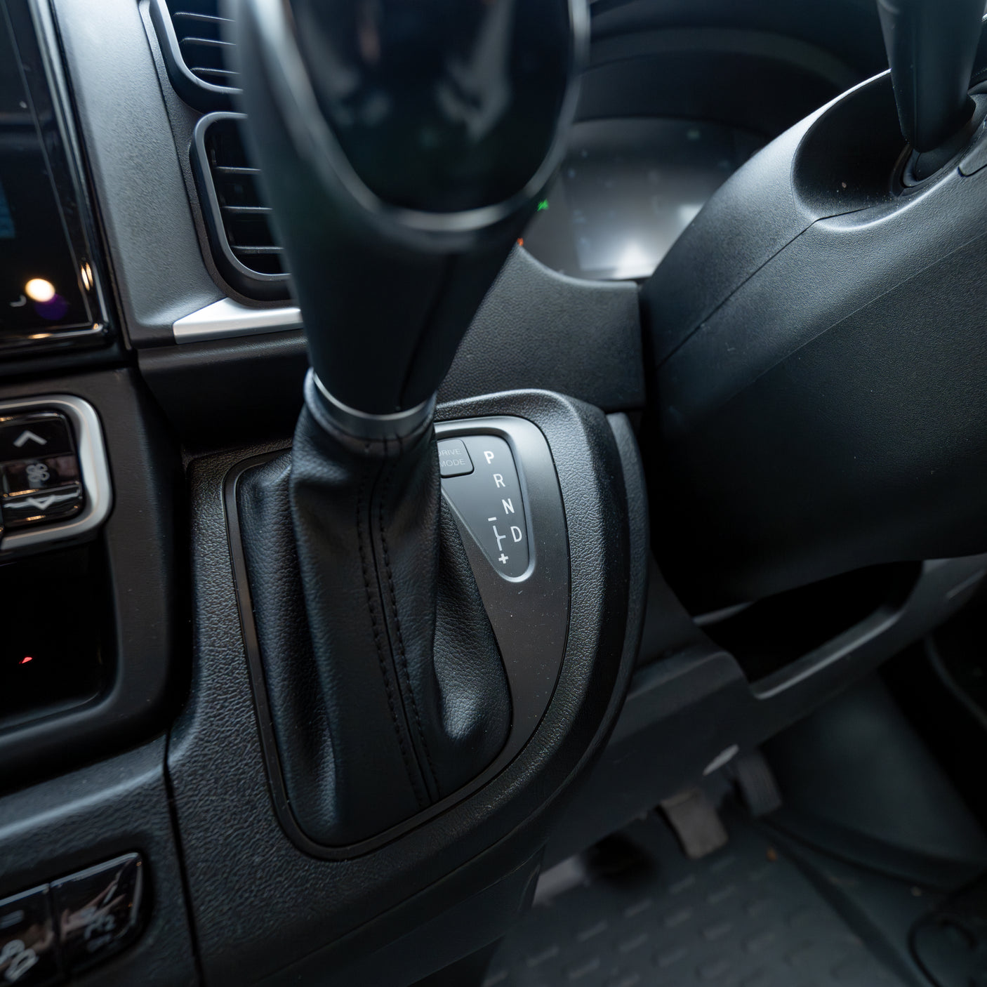 BRAND NEW: 2026 4 berth Automatic Dethleffs Trend