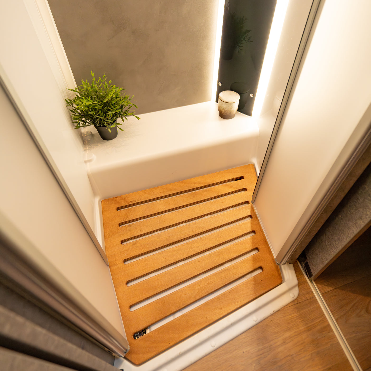 BRAND NEW: 2026 4 berth Automatic Dethleffs Trend