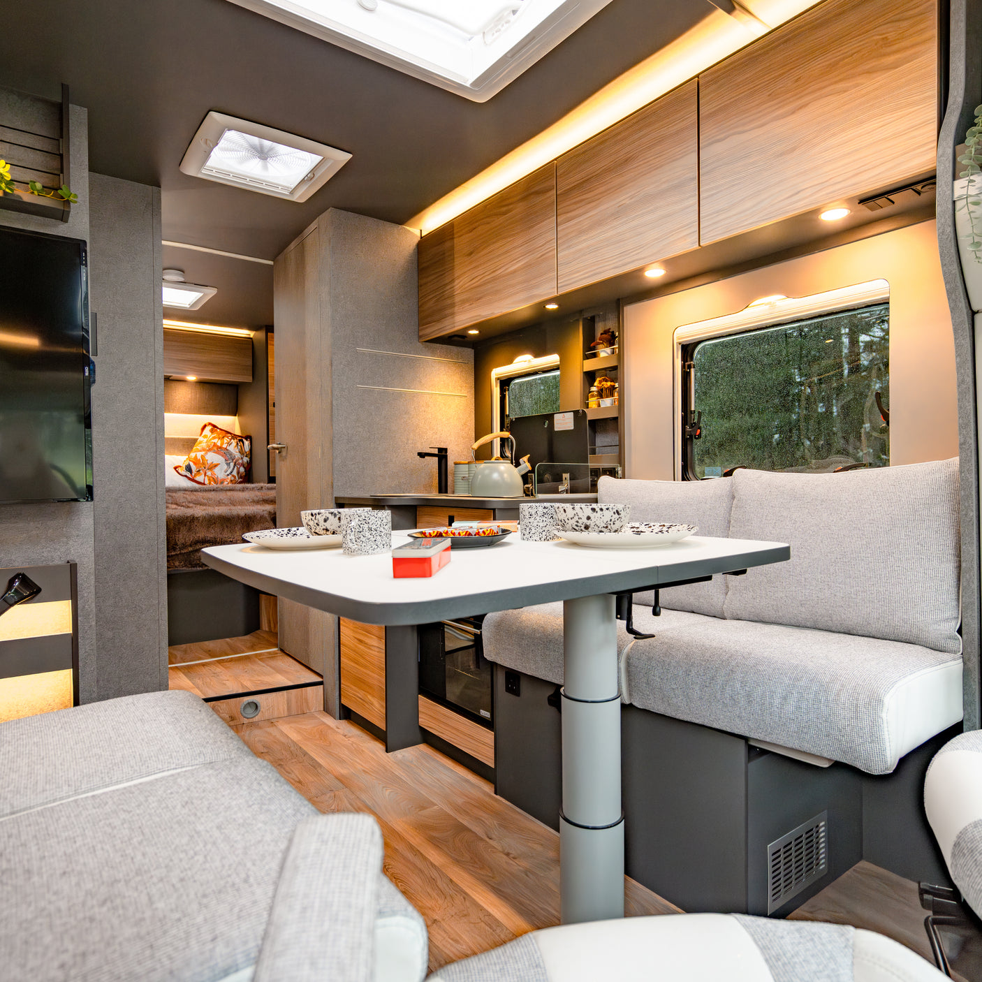 BRAND NEW: 2026 4 berth Automatic Dethleffs Trend