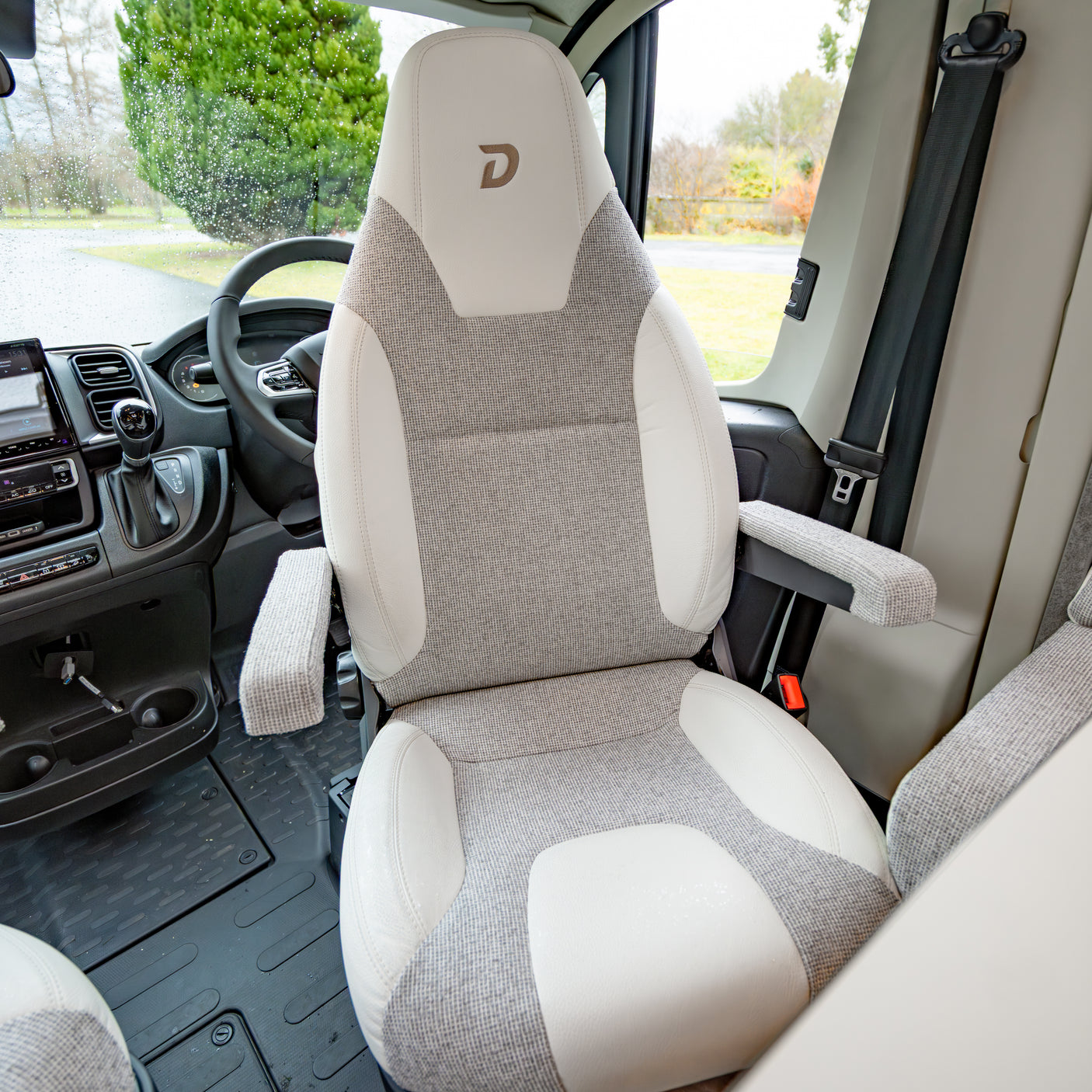 BRAND NEW: 2026 4 berth Automatic Dethleffs Trend