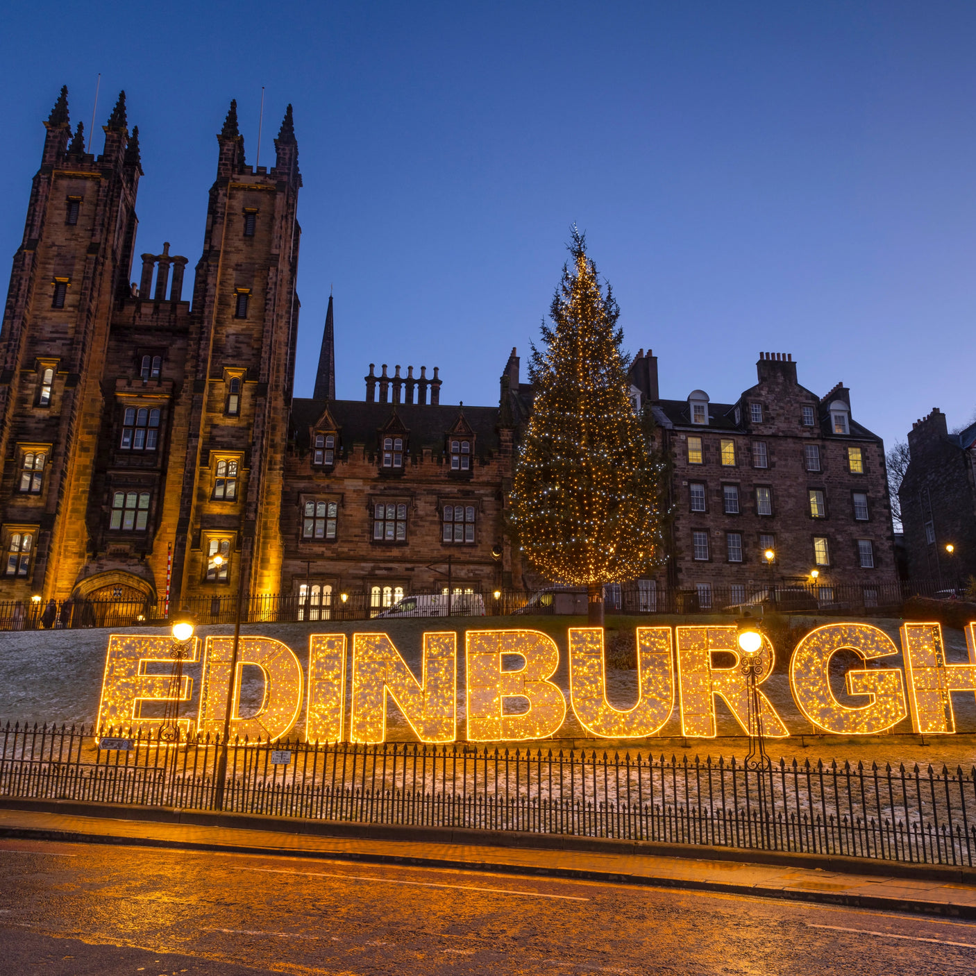 2 night 5* stay Edinburgh Christmas Market