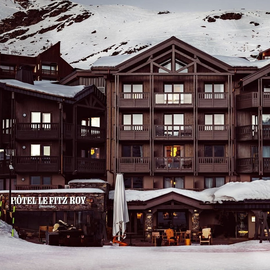 Ultimate Val Thorens 7-Night Ski Holiday for 2 + £2,000 Cash!