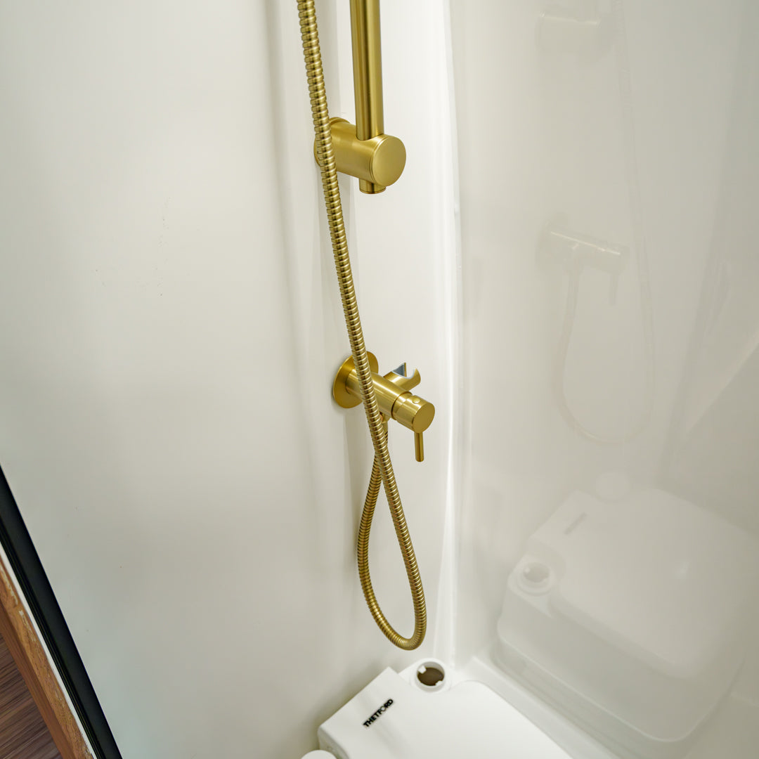 Abigail the 4 Berth Off-Grid