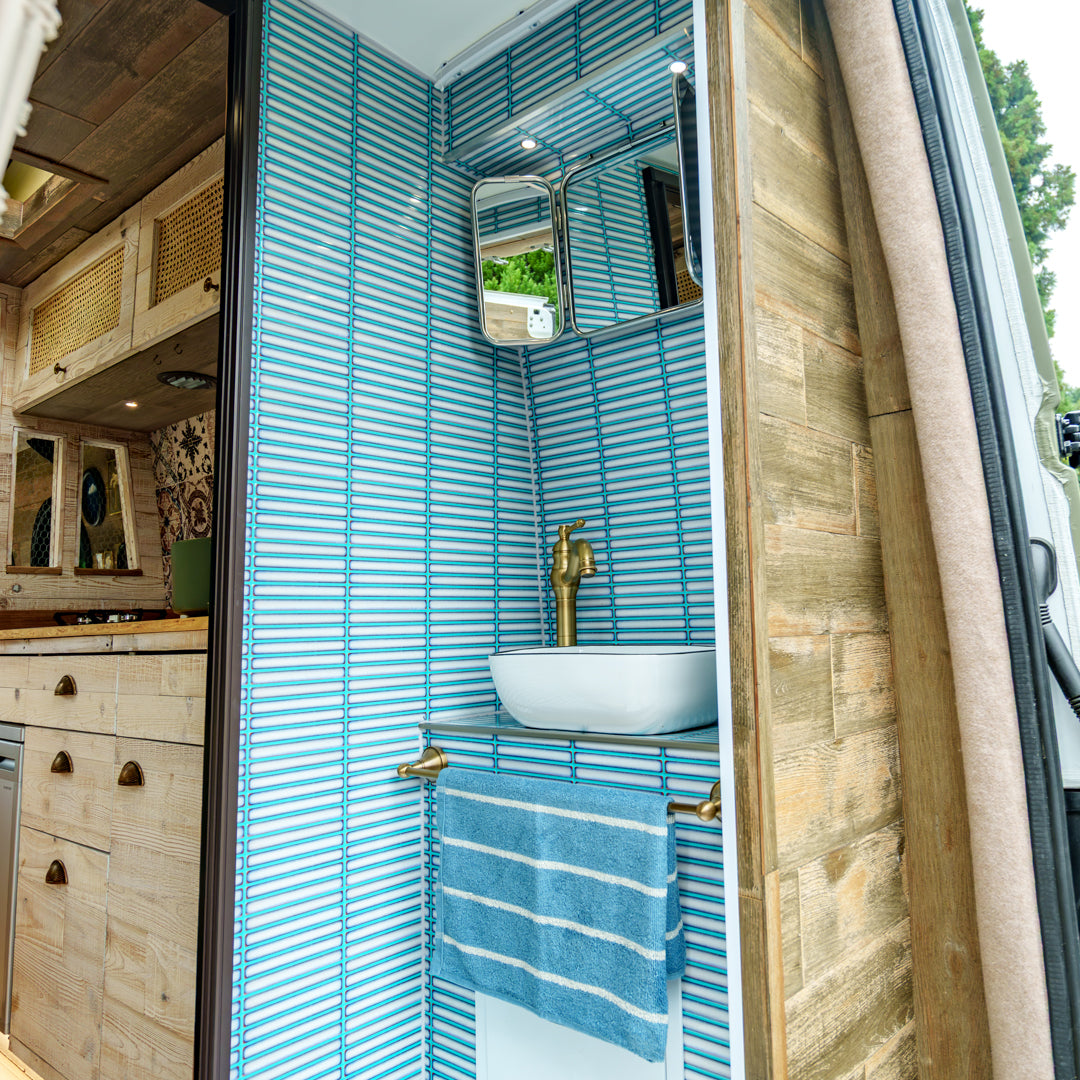Isabella - Automatic Off Grid Luxury 4 berth Campervan