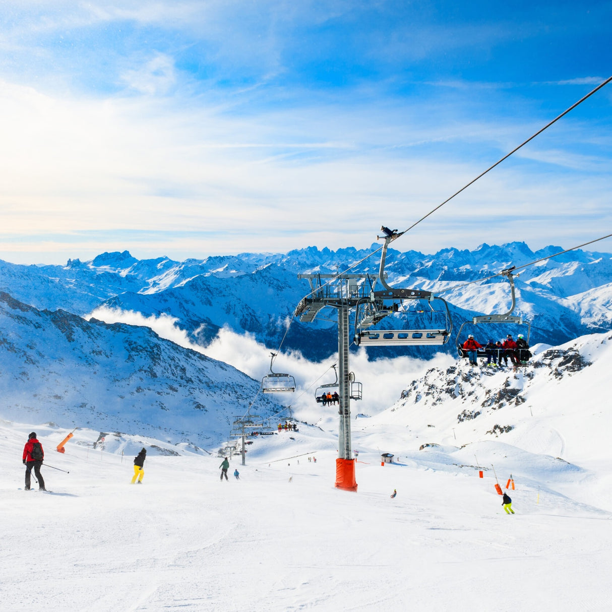 Ultimate Val Thorens 7-Night Ski Holiday for 2 + £2,000 Cash!