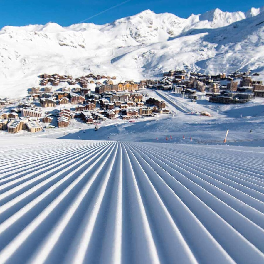 Ultimate Val Thorens 7-Night Ski Holiday for 2 + £2,000 Cash!